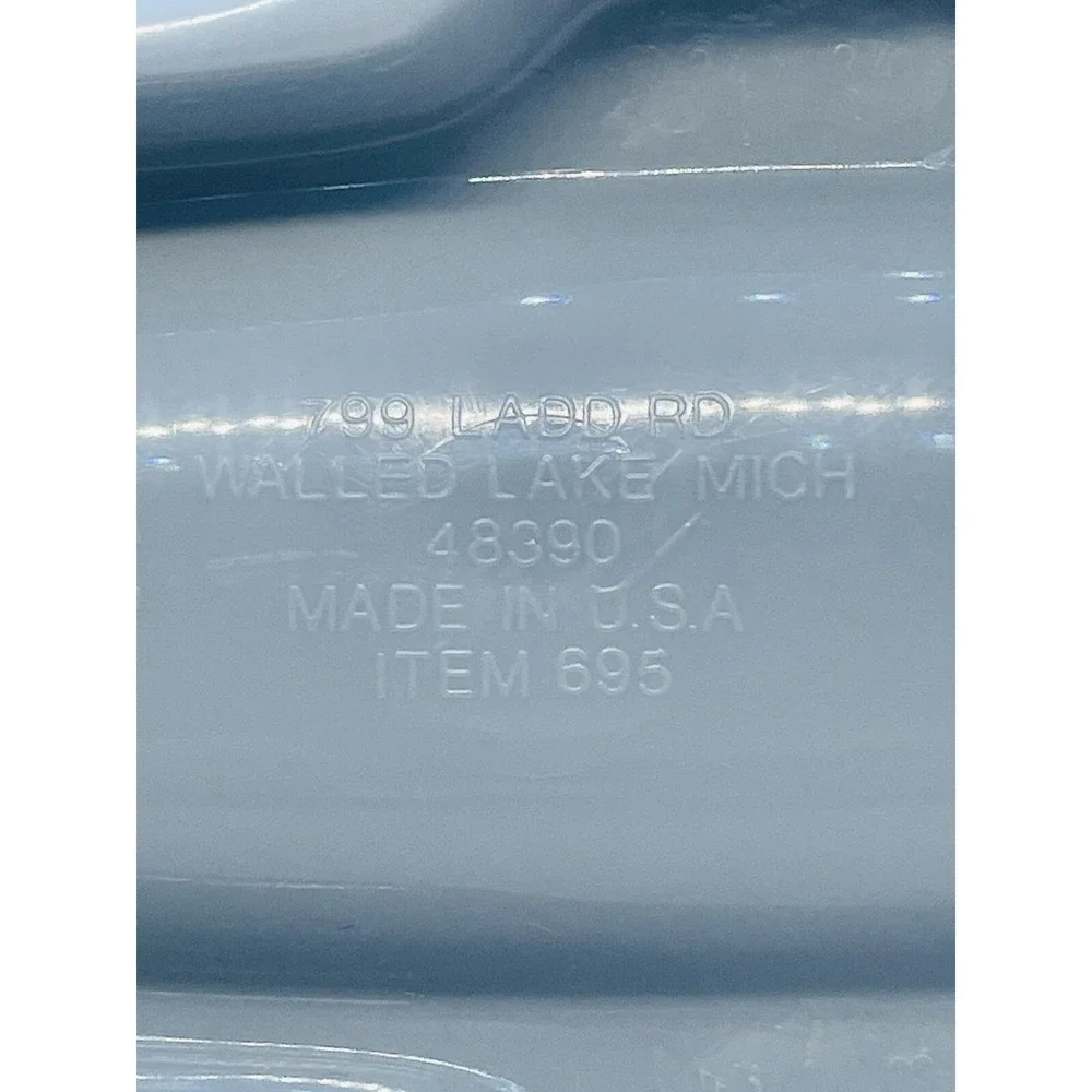 New USA Made Plastic Toy Speed Racing Boat‎ Blue Boat Pink Motor